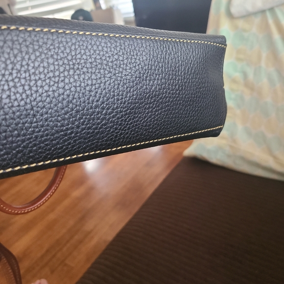 Dooney & Bourke purse - Picture 6 of 6